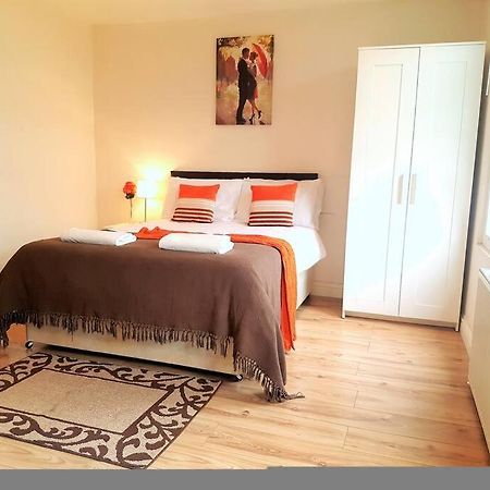 Comfortable Studio Flat Near Central Λονδίνο Εξωτερικό φωτογραφία
